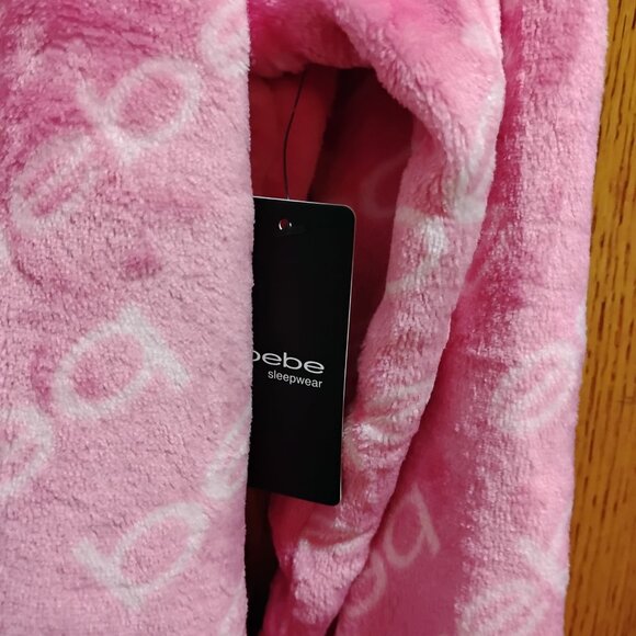 Bebe New Size M Pink and White Bebe Logo Bathrobe - Picture 8 of 10